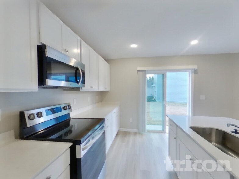 Building Photo - 7729 Hollenbeck Wy