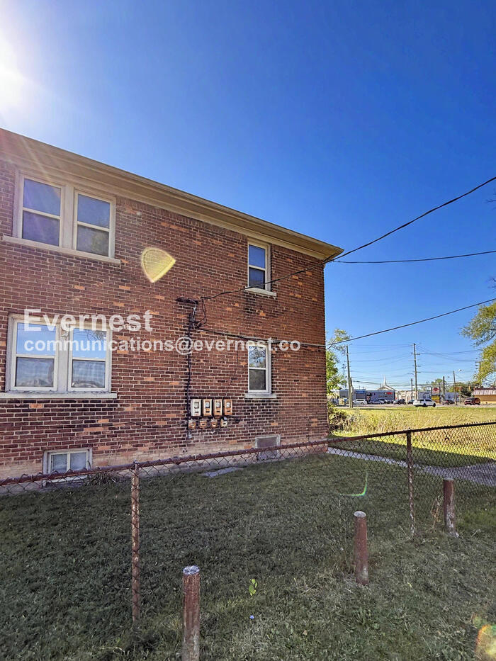 Building Photo - 13909 Hartwell St