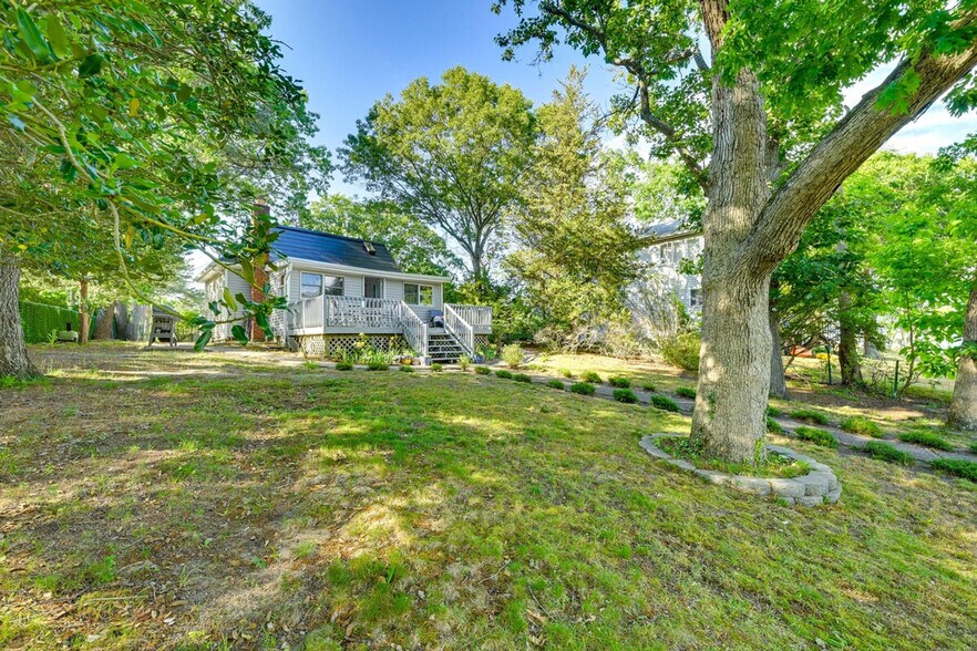 Building Photo - 67 Reeves Bay Trail