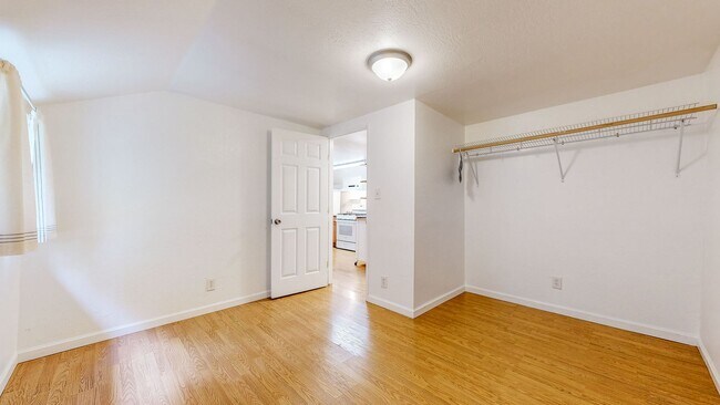 Building Photo - Adorable West County One Bedroom Cottage