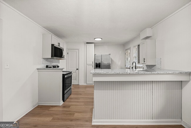 Building Photo - 72 Artillery Dr