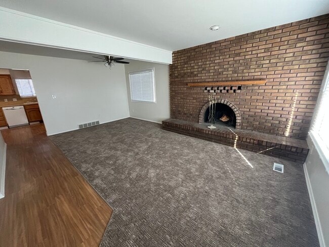 Building Photo - Remodeled West Jordan 4 Bedroom 4 Bath!