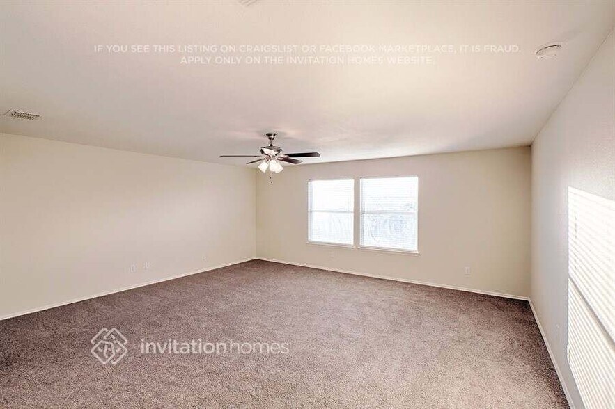 Building Photo - 2804 Mesa Valley Dr