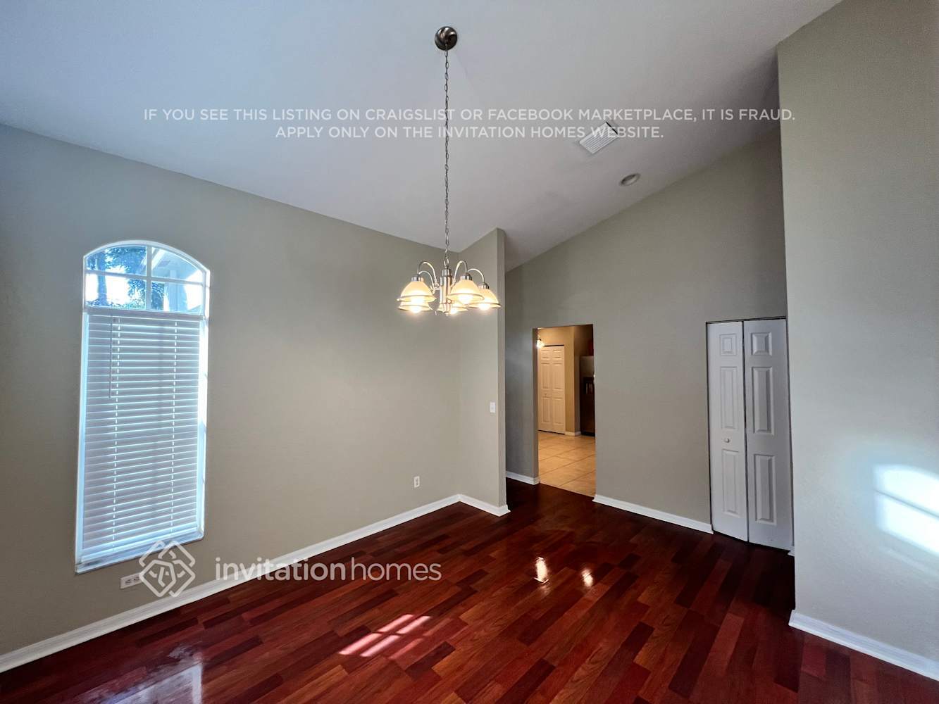 Building Photo - 2265 SW Picture Terrace