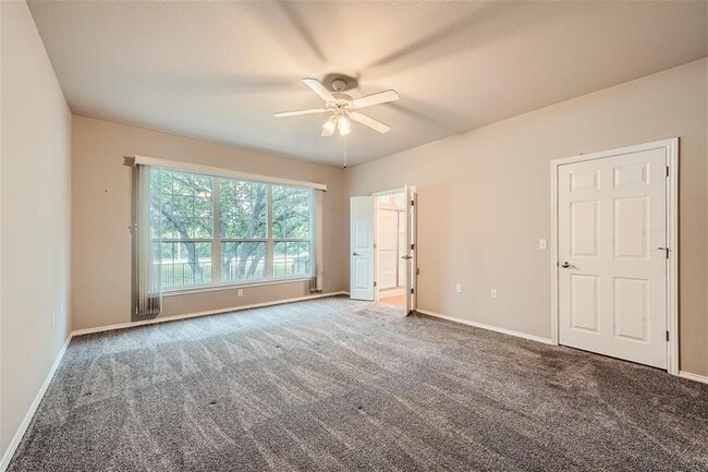 Building Photo - 120 Muir Ct