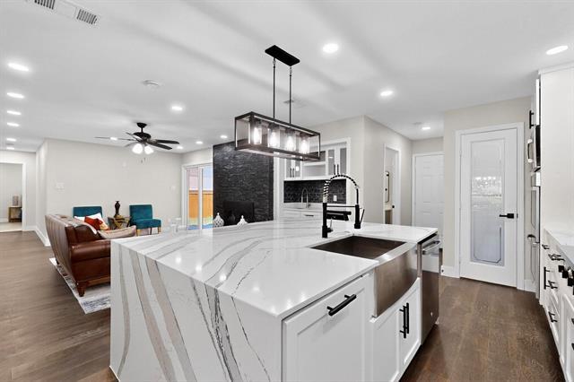 Building Photo - 10132 Medlock Dr