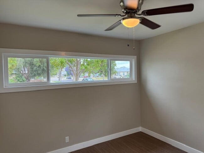 Building Photo - Newly Renovated 4 Bedroom 2 Bath home, wit...