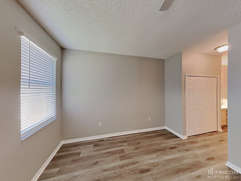 Building Photo - 5421 Dahlia Reserve Dr
