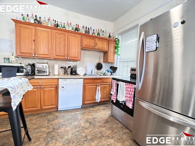 Building Photo - 25 Chester St