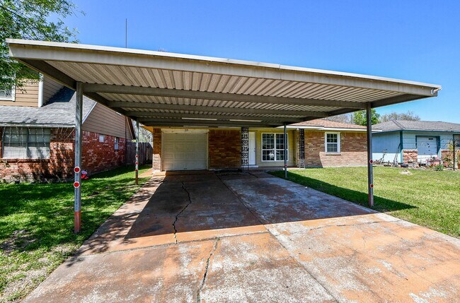 Building Photo - 515 Westside Ct