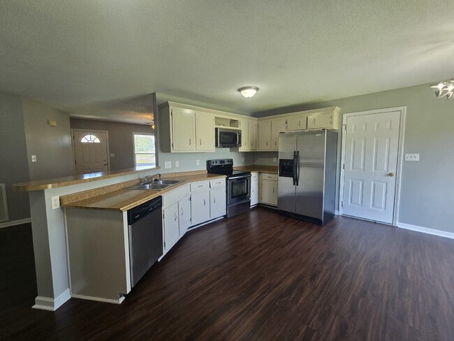 Building Photo - 202 Meagan Ct