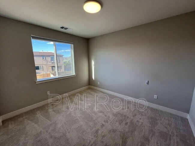 Building Photo - 2176 Selway Dr