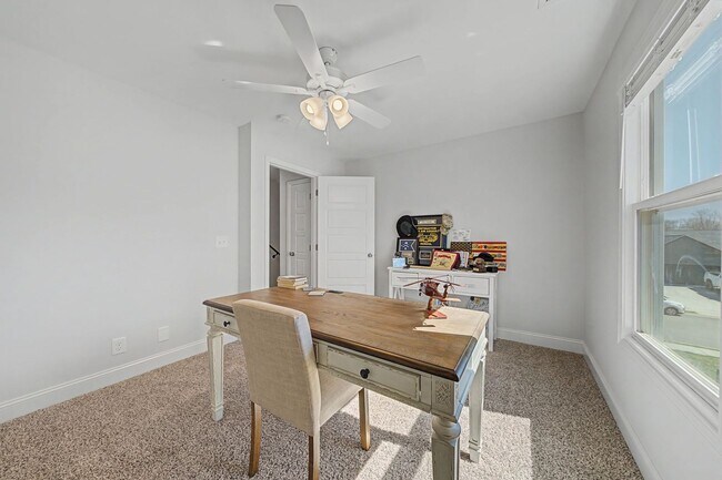 Building Photo - 2138 Ireland Wy