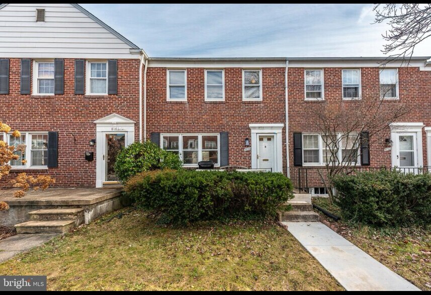 Primary Photo - 8139 Glen Gary Rd