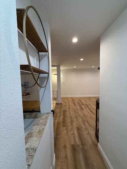 Building Photo - 439 S Catalina Ave