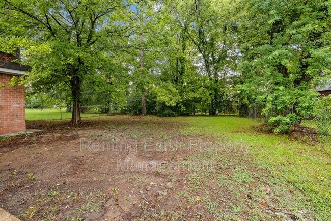 Building Photo - 6140 Cherry Hill Rd