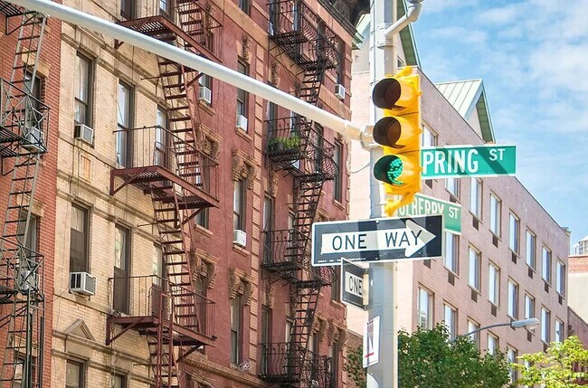 Building Photo - 51 Spring Street