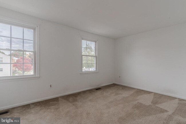 Building Photo - 14405 Black Horse Ct