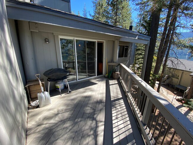 Building Photo - 15502 Donner Pass Rd