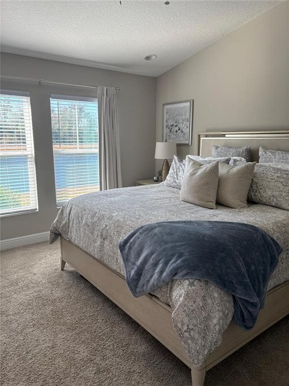 Building Photo - 12558 Oak Hill Way