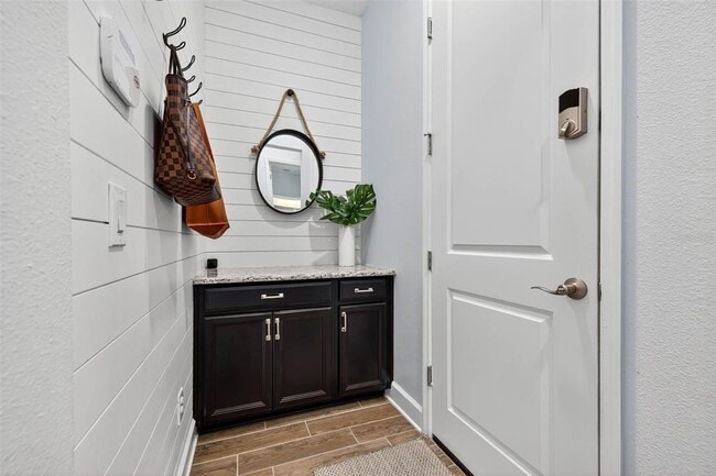 Building Photo - 10522 Cardera Dr