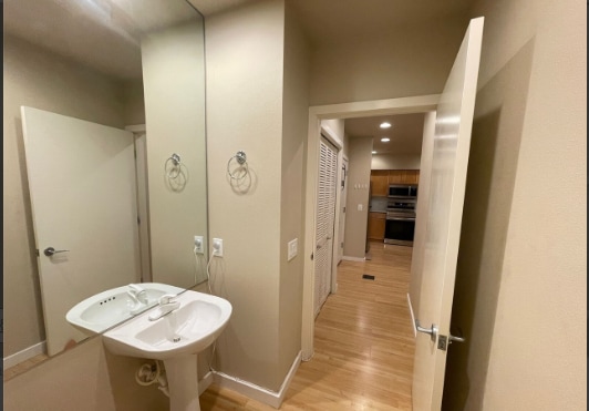 Building Photo - 925 110th Ave NE