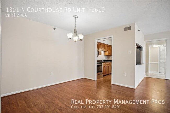 Building Photo - 1301 N Courthouse Rd
