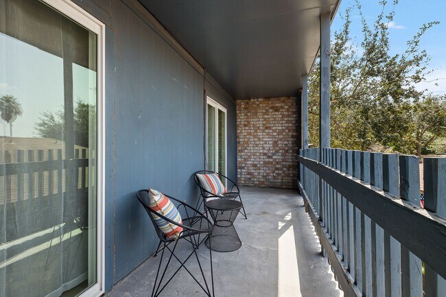 Building Photo - 3804 N 8th Ct