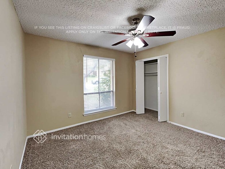 Building Photo - 427 Newcastle Dr