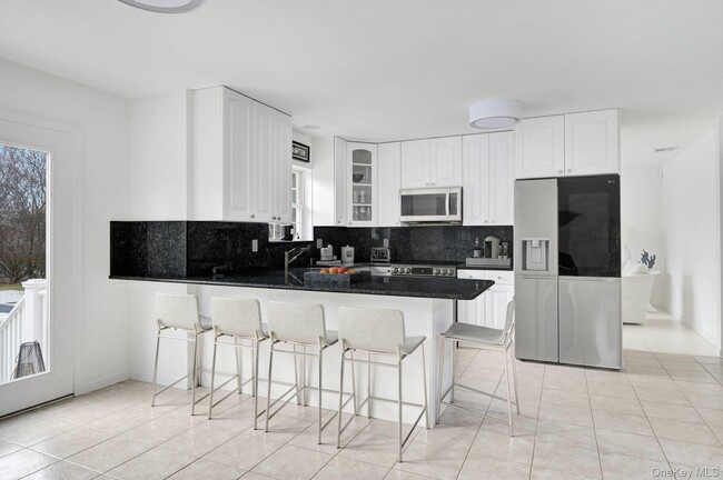 Building Photo - 167 Tuckahoe Ln