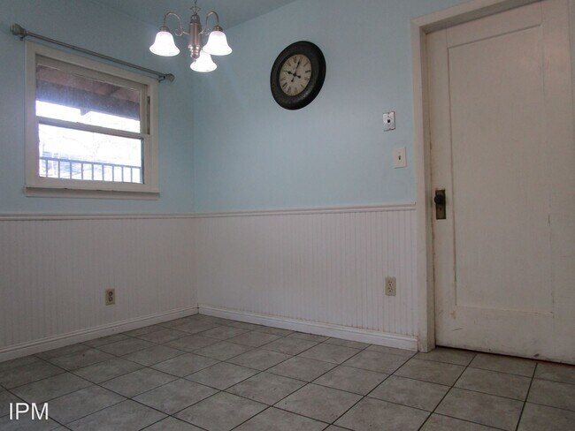 Building Photo - 2 br, 1 bath House - 146 West 2nd Avenue