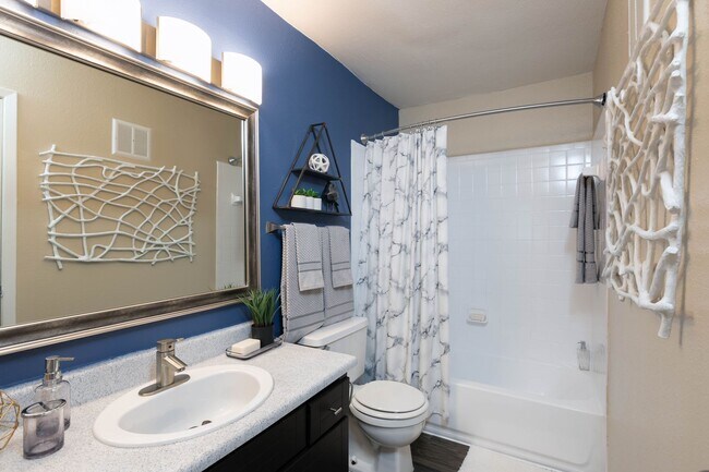 Building Photo - Comfort Meets Style | Ask About Move-In Sp...