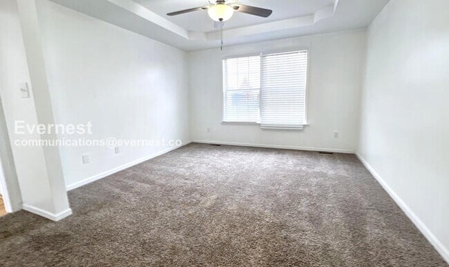 Building Photo - 928 SE 12 Terrace