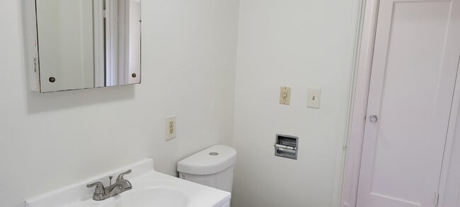 Building Photo - 6207 Wildaire Rd SW