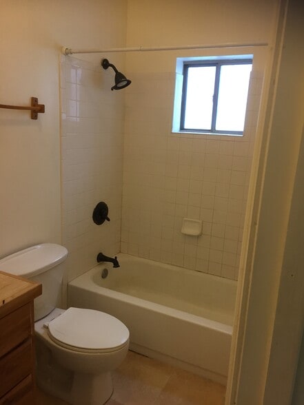 Building Photo - 3174 Lindsey Loop