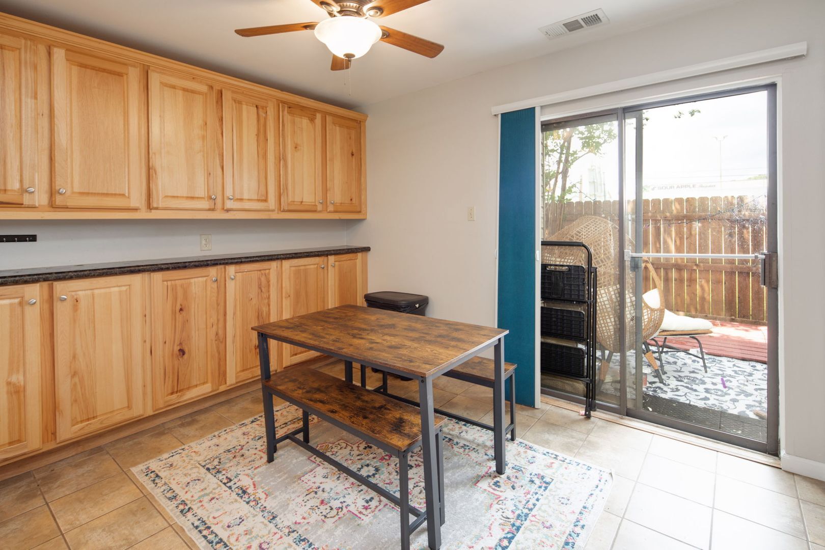 Building Photo - JUNE MOVE IN!  2 Bedroom 1.5 Bathroom Townhome On Bus Route!