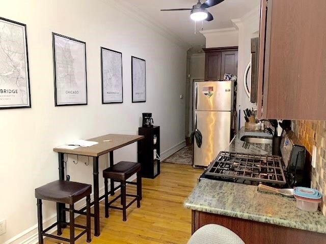 Building Photo - 228 1st St