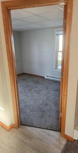 Building Photo - 310 Main St