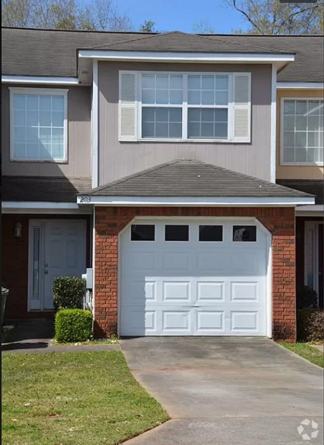 Building Photo - Dunwoody Subdivision