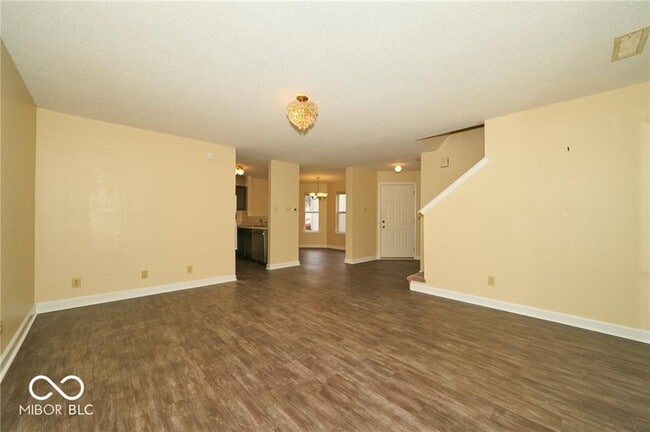 Building Photo - 12772 Crescent Dr