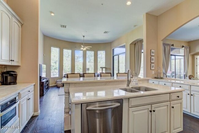 Building Photo - 8010 E Wingspan Way