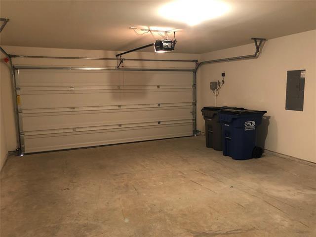 Building Photo - 700 Range Dr