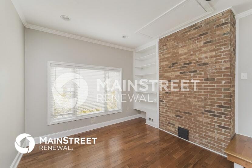 Building Photo - 1111 Woodhaven Dr