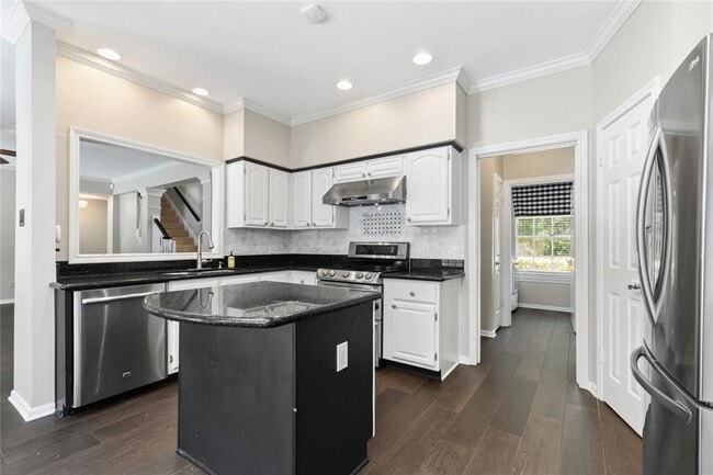 Building Photo - 3603 Rock Springs Dr