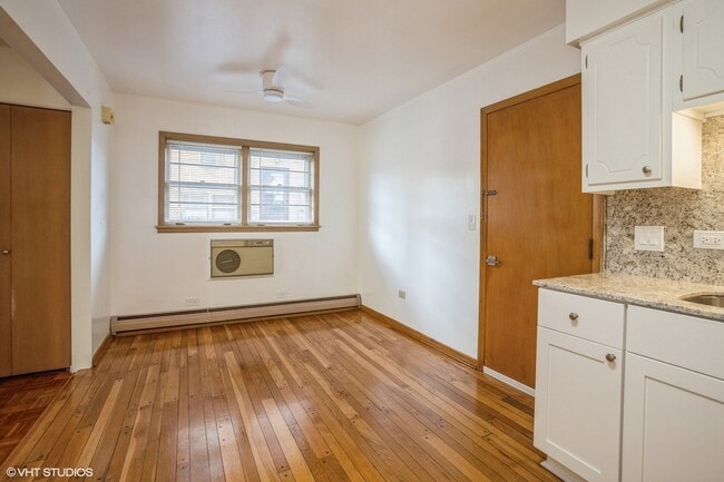 Building Photo - 1022 Arnold Ct
