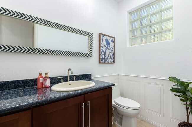 Building Photo - Available June 1st 2026 - Exclusive Gated Scottsdale Mountain Ranch Home