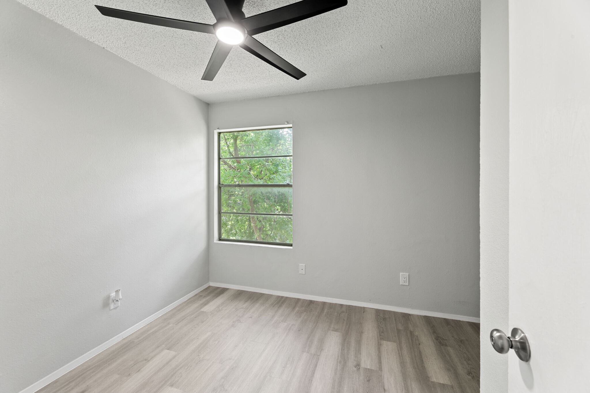 Building Photo - 3460 Willowrun Dr