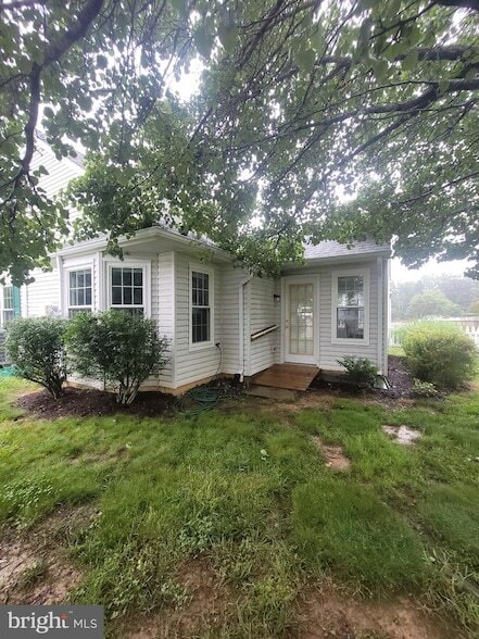 Building Photo - 11611 Hampshire Ct
