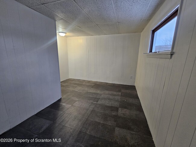 Building Photo - 423 E Lackawanna Ave