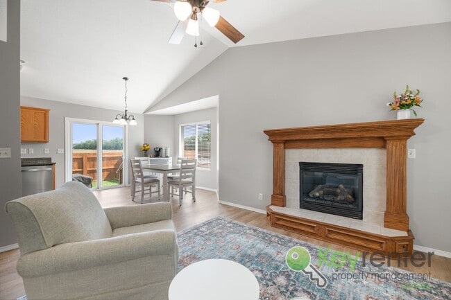 Building Photo - 5 Bedroom 3 Bathroom | Glen Hills - Derby, KS